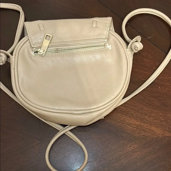 Lionel Caramel Studded Fringe Faux Leather Purse Bag Crossbody Boho - Picture 4 of 9